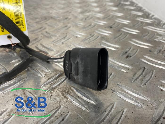 Lambda Sonde van een Audi A4 Avant (B6) 2.4 V6 30V 2002