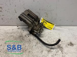 Gebruikte Remklauw (Tang) links-achter Audi Allroad (C5) 2.5 V6 TDI 24V Prijs € 40,00 Margeregeling aangeboden door Schaap & Bron