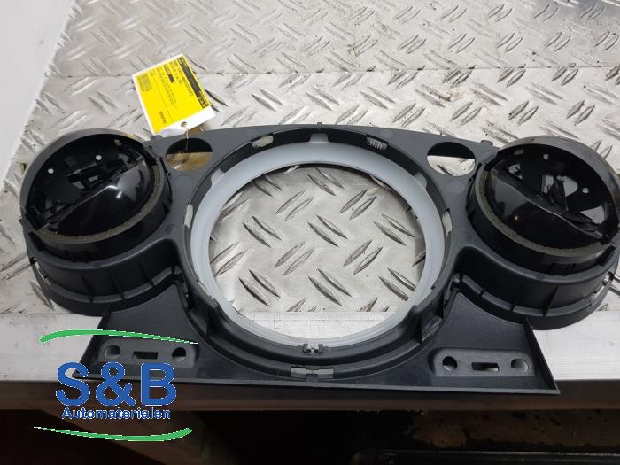 Dashboard deel van een MINI Mini One/Cooper (R50) 1.6 16V Cooper 2001