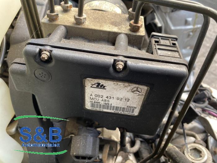 Gebruikte ABS Pomp Mercedes C Combi (S202) 1.8 C180T 16V Prijs € 39,00 Margeregeling aangeboden door Schaap & Bron
