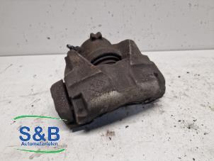 Gebruikte Remklauw (Tang) rechts-voor Renault Megane III Grandtour (KZ) 1.5 dCi 110 Prijs € 30,00 Margeregeling aangeboden door Schaap & Bron