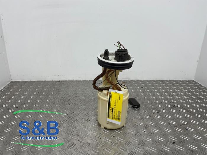Gebruikte Tank element Pomp Audi A6 (C5) 2.4 V6 30V Prijs € 60,00 Margeregeling aangeboden door Schaap & Bron