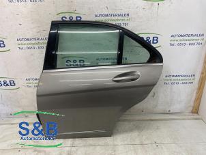 Gebruikte Deur 4Deurs links-achter Mercedes C (W204) Prijs € 195,00 Margeregeling aangeboden door Schaap & Bron