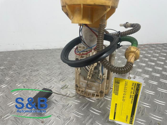 Gebruikte Tank element Pomp BMW Mini (R50/53) 1.4 D One Prijs € 50,00 Margeregeling aangeboden door Schaap & Bron
