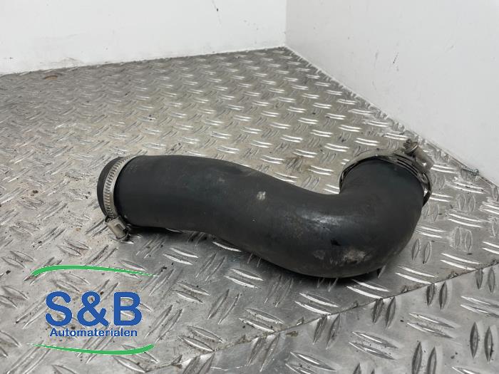 Gebruikte Intercooler Slang Volkswagen Golf VI (5K1) 2.0 TDI 16V Prijs € 25,00 Margeregeling aangeboden door Schaap & Bron