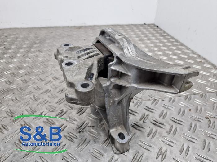 Gebruikte Motorrubber Peugeot Expert (V1/VA/VB/VE/VF/VT/VY) 1.6 Blue HDi 95 16V Prijs € 35,00 Margeregeling aangeboden door Schaap & Bron