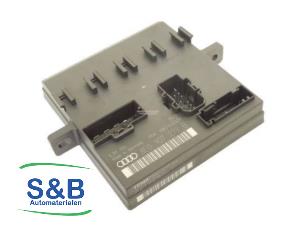 Gebruikte Boordcomputer Audi A4 Avant (B6) 3.0 V6 30V Prijs € 80,00 Margeregeling aangeboden door Schaap & Bron