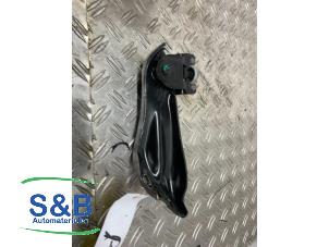 Gebruikte Schuifdeurrol rechts Ford Transit Courier 1.5 TDCi 75 Prijs € 35,00 Margeregeling aangeboden door Schaap & Bron