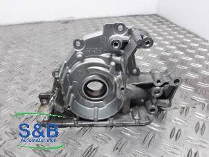 Gebruikte Oliepomp Volkswagen Golf VII (AUA) 1.0 TSI 12V Prijs € 70,00 Margeregeling aangeboden door Schaap & Bron