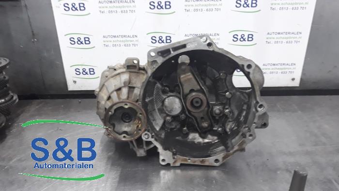 Gebruikte Versnellingsbak Volkswagen Golf V (1K1) 2.0 FSI 16V Prijs € 350,00 Margeregeling aangeboden door Schaap & Bron
