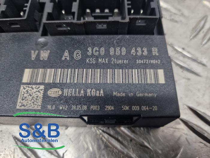 Gebruikte Computer Body Control Volkswagen Passat Variant (3C5) 1.9 TDI Prijs € 40,00 Margeregeling aangeboden door Schaap & Bron