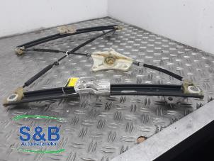 Gebruikte Raammechaniek 4Deurs links-voor Seat Leon ST (5FF) 1.2 TSI 16V Prijs € 25,00 Margeregeling aangeboden door Schaap & Bron