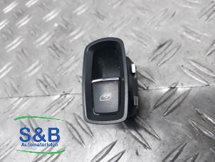 Gebruikte Raam schakelaar elektrisch Porsche Cayenne II (92A) 4.2 S Diesel V8 32V Prijs € 10,00 Margeregeling aangeboden door Schaap & Bron