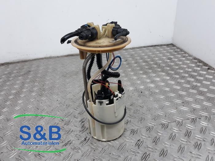 Gebruikte Tank element Pomp Volkswagen Crafter 2.5 TDI 28/30/32/35 MWB Prijs € 100,00 Margeregeling aangeboden door Schaap & Bron