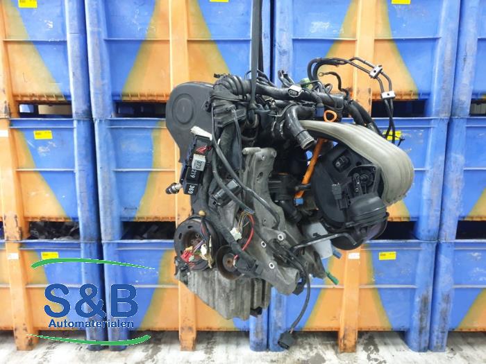 Gebruikte Motor Audi A4 (B6) 2.0 20V Prijs € 700,00 Margeregeling aangeboden door Schaap & Bron