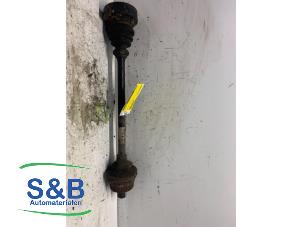 Gebruikte Steekas links-achter Volkswagen Passat Variant 4Motion (3B6) 4.0 W8 Prijs € 75,00 Margeregeling aangeboden door Schaap & Bron