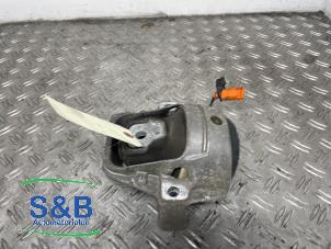 Gebruikte Motorsteun Audi A5 Cabriolet Quattro (B8F/B8K) 3.0 TDI V6 24V Prijs € 70,00 Margeregeling aangeboden door Schaap & Bron