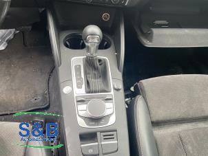 Gebruikte Middenconsoles Audi A3 Sportback (8VA/8VF) 1.4 TFSI 16V e-tron Prijs € 100,00 Margeregeling aangeboden door Schaap & Bron