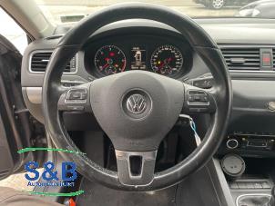 Gebruikte Stuurwiel Volkswagen Jetta IV (162/16A) 1.6 TDI 16V Prijs € 125,00 Margeregeling aangeboden door Schaap & Bron