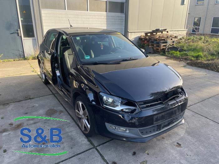 Motor van een Volkswagen Polo V (6R) 1.4 16V 2010