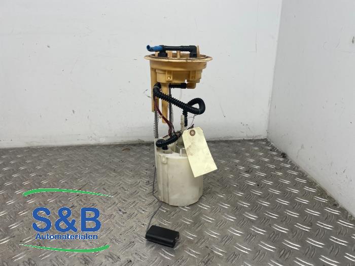 Gebruikte Tank element Pomp Volkswagen Tiguan (5N1/2) 2.0 TDI 16V 4Motion Prijs € 85,00 Margeregeling aangeboden door Schaap & Bron