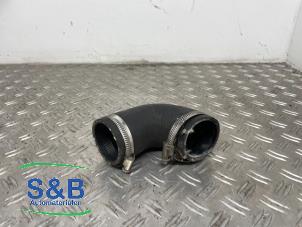 Gebruikte Intercooler Slang Volkswagen Polo V (6R) 1.2 TDI 12V BlueMotion Prijs € 20,00 Margeregeling aangeboden door Schaap & Bron