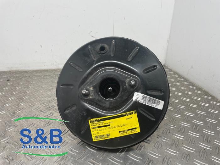 Gebruikte Rembekrachtiger Renault Captur I (2R) 1.2 TCE 16V EDC Prijs € 39,00 Margeregeling aangeboden door Schaap & Bron