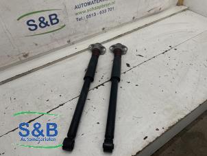 Gebruikte Schokbreker set Audi A3 (8L1) 1.6 Prijs € 60,00 Margeregeling aangeboden door Schaap & Bron