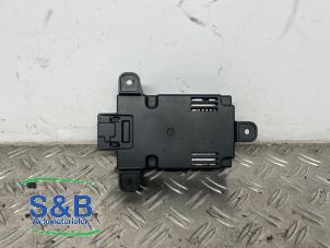 Gebruikte Radio versterker Audi A6 (C6) 3.0 TDI V6 24V Quattro Prijs € 45,00 Margeregeling aangeboden door Schaap & Bron