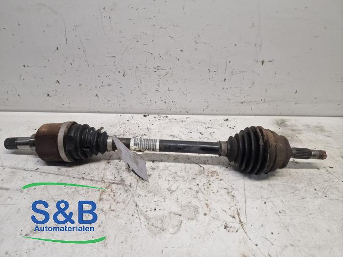 Gebruikte Steekas links-voor Citroen C4 Cactus (0B/0P) 1.2 PureTech 110 12V Prijs € 75,00 Margeregeling aangeboden door Schaap & Bron
