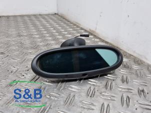 Gebruikte Binnenspiegel BMW Mini One/Cooper (R50) 1.6 16V Cooper Prijs € 25,00 Margeregeling aangeboden door Schaap & Bron