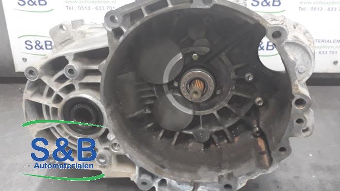 Gebruikte Versnellingsbak Volkswagen Caddy III (2KA,2KH,2CA,2CH) 2.0 TDI 16V 4Motion Prijs € 1.050,00 Margeregeling aangeboden door Schaap & Bron