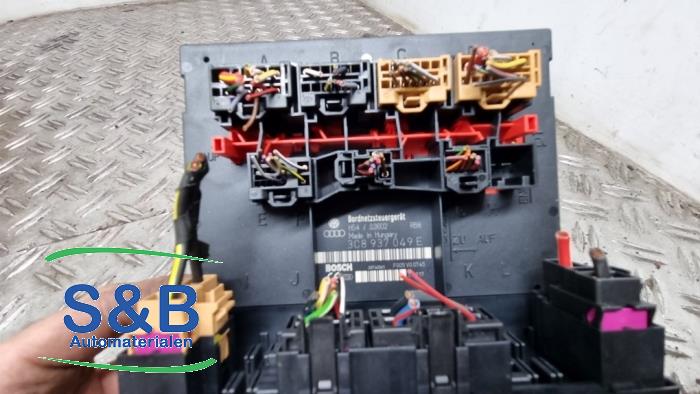 Boordcomputer van een Volkswagen Passat CC (357) 1.8 TSI 16V 2010