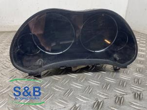 Gebruikte Instrumentenpaneel Toyota Avensis Wagon (T25/B1E) 2.0 16V VVT-i D4 Prijs € 45,00 Margeregeling aangeboden door Schaap & Bron