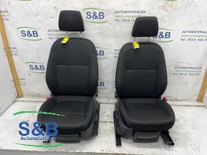 Gebruikte Voorstoelen links + rechts Skoda Fabia III Combi (NJ5) 1.2 TSI 16V Greentech Prijs € 125,00 Margeregeling aangeboden door Schaap & Bron