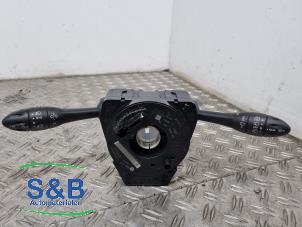 Gebruikte Combischakelaar Stuurkolom Mini Mini (R56) 1.4 16V One Prijs € 75,00 Margeregeling aangeboden door Schaap & Bron