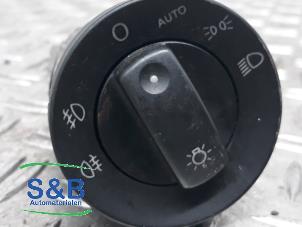 Gebruikte Licht Schakelaar Seat Exeo (3R2) 2.0 TSI 16V Prijs € 26,00 Margeregeling aangeboden door Schaap & Bron