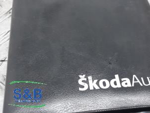 Gebruikte Instructie Boekje Skoda Octavia Prijs € 20,00 Margeregeling aangeboden door Schaap & Bron