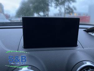 Gebruikte Display Multi Media regelunit Audi A3 Sportback (8VA/8VF) 1.4 TFSI 16V e-tron Prijs € 750,00 Margeregeling aangeboden door Schaap & Bron