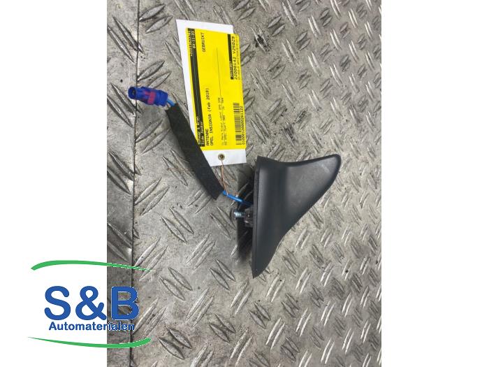 Gebruikte Antenne Opel Insignia Grand Sport 1.6 Turbo 16V 200 Prijs € 40,00 Margeregeling aangeboden door Schaap & Bron