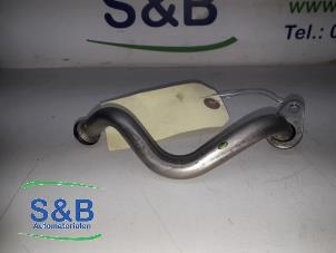 Gebruikte Oliedruk Leiding Skoda Fabia III Combi (NJ5) 1.2 TSI 16V Greentech Prijs € 8,00 Margeregeling aangeboden door Schaap & Bron