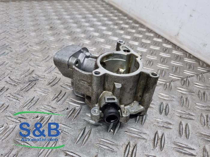 Gebruikte Hogedrukpomp Volkswagen Golf VII (AUA) 2.0 GTI 16V Prijs € 120,00 Margeregeling aangeboden door Schaap & Bron