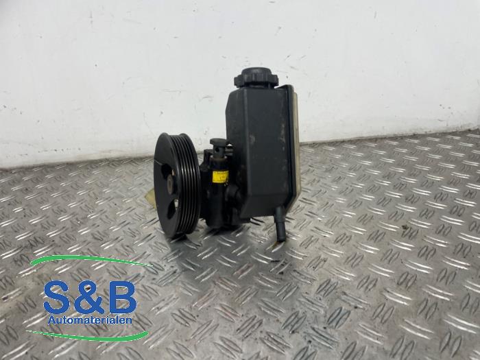 Gebruikte Servopomp Opel Vectra B (36) 1.6 16V Ecotec Prijs € 25,00 Margeregeling aangeboden door Schaap & Bron