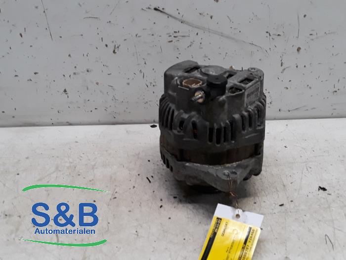 Gebruikte Dynamo Suzuki Splash 1.2 VVT 16V Prijs € 35,00 Margeregeling aangeboden door Schaap & Bron