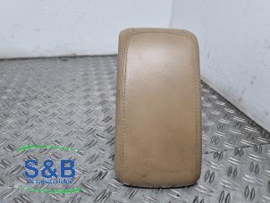 Gebruikte Armleuning Audi A3 (8V1/8VK) 1.6 TDI 16V Prijs € 75,00 Margeregeling aangeboden door Schaap & Bron