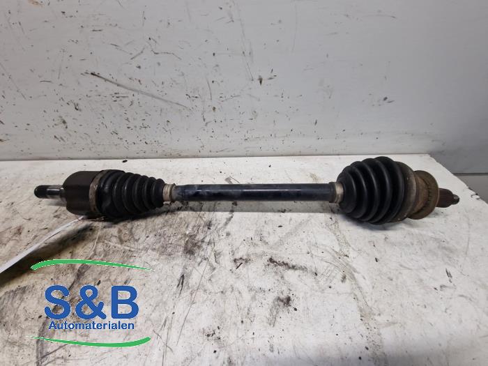Gebruikte Steekas links-voor Volkswagen Polo V (6R) 1.0 12V BlueMotion Technology Prijs € 125,00 Margeregeling aangeboden door Schaap & Bron