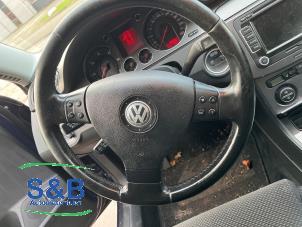 Gebruikte Stuurwiel Volkswagen Passat Variant (3C5) 1.9 TDI Prijs € 75,00 Margeregeling aangeboden door Schaap & Bron
