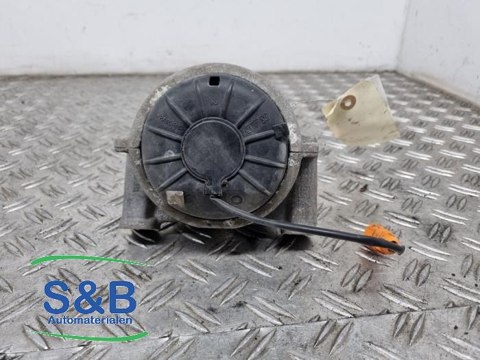 Gebruikte Motorrubber Audi A4 Avant (B8) 2.0 TDI 16V Prijs € 70,00 Margeregeling aangeboden door Schaap & Bron