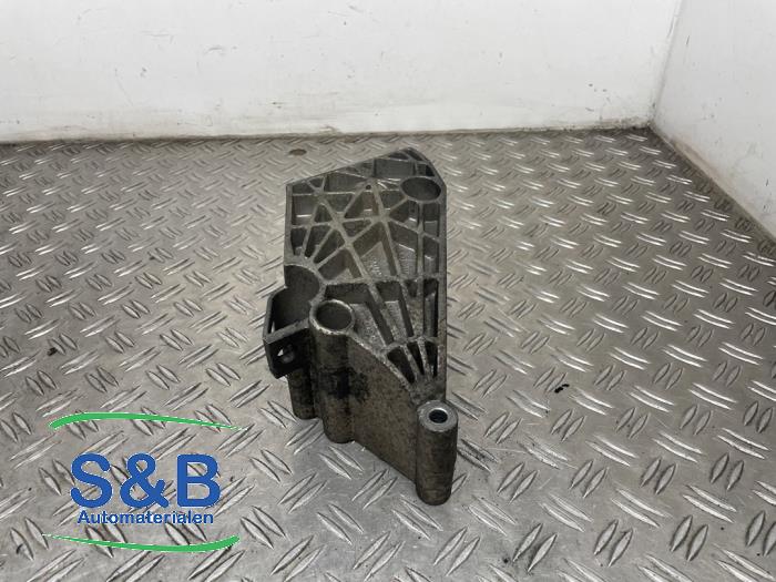 Gebruikte Motorsteun Volkswagen Lupo (6X1) 1.4 TDI 75 Prijs € 40,00 Margeregeling aangeboden door Schaap & Bron