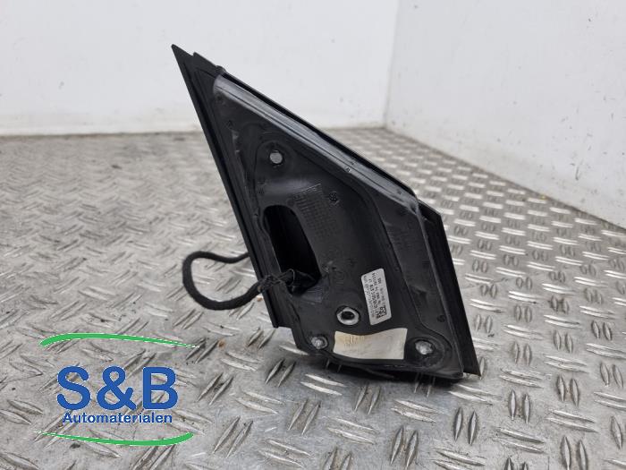 Buitenspiegel links van een Volkswagen Polo V (6R) 1.4 TDI DPF BlueMotion technology 2015